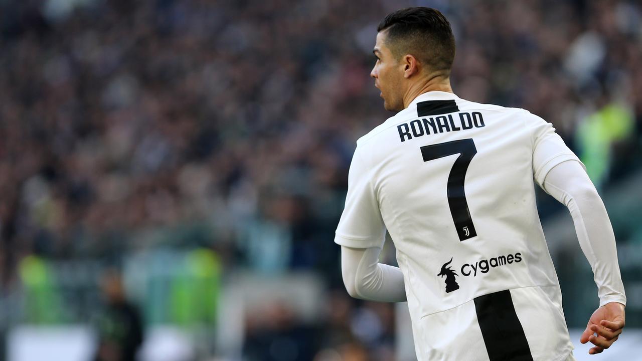 包含尤文图斯交出不尽如意战绩,主场难求胜绩,需提升士气的词条 包含尤文图斯交出不尽如意战绩,主场难求胜绩,需提升士气的词条