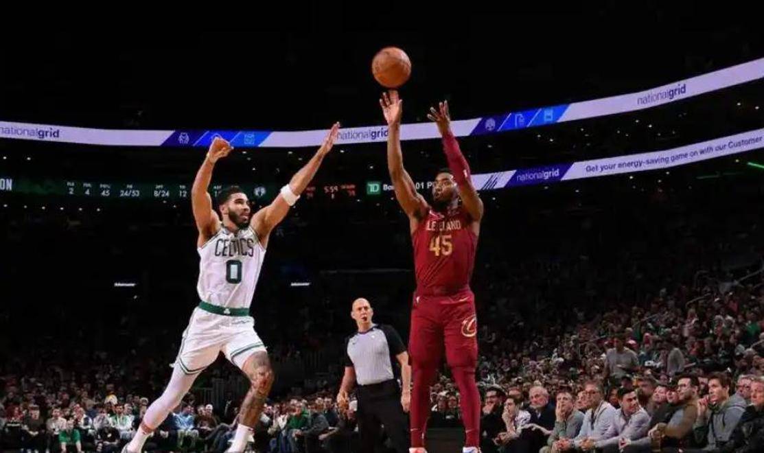 关于球员展现爆发力,带领球队冲向冠军的信息 关于球员展现爆发力,带领球队冲向冠军的信息