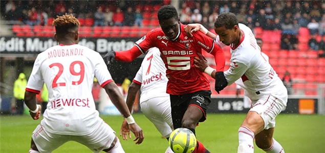 关于雷恩主场不敌图卢兹，意外失利引发球迷愤怒的信息