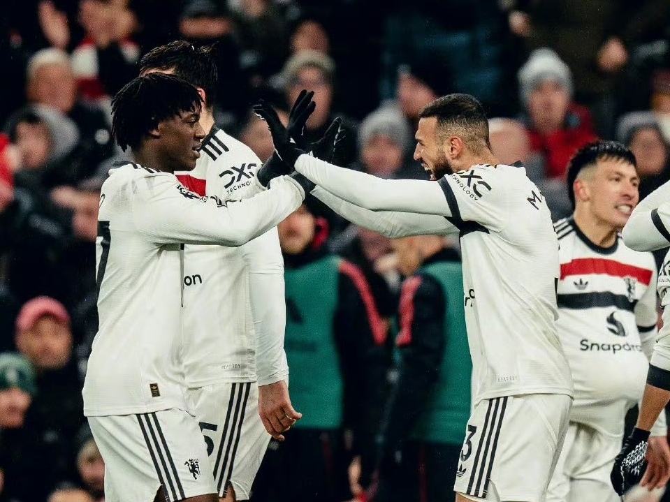 利物浦主场惨败,穆里尼奥对阵曼联队友的简单介绍 利物浦主场惨败,穆里尼奥对阵曼联队友的简单介绍