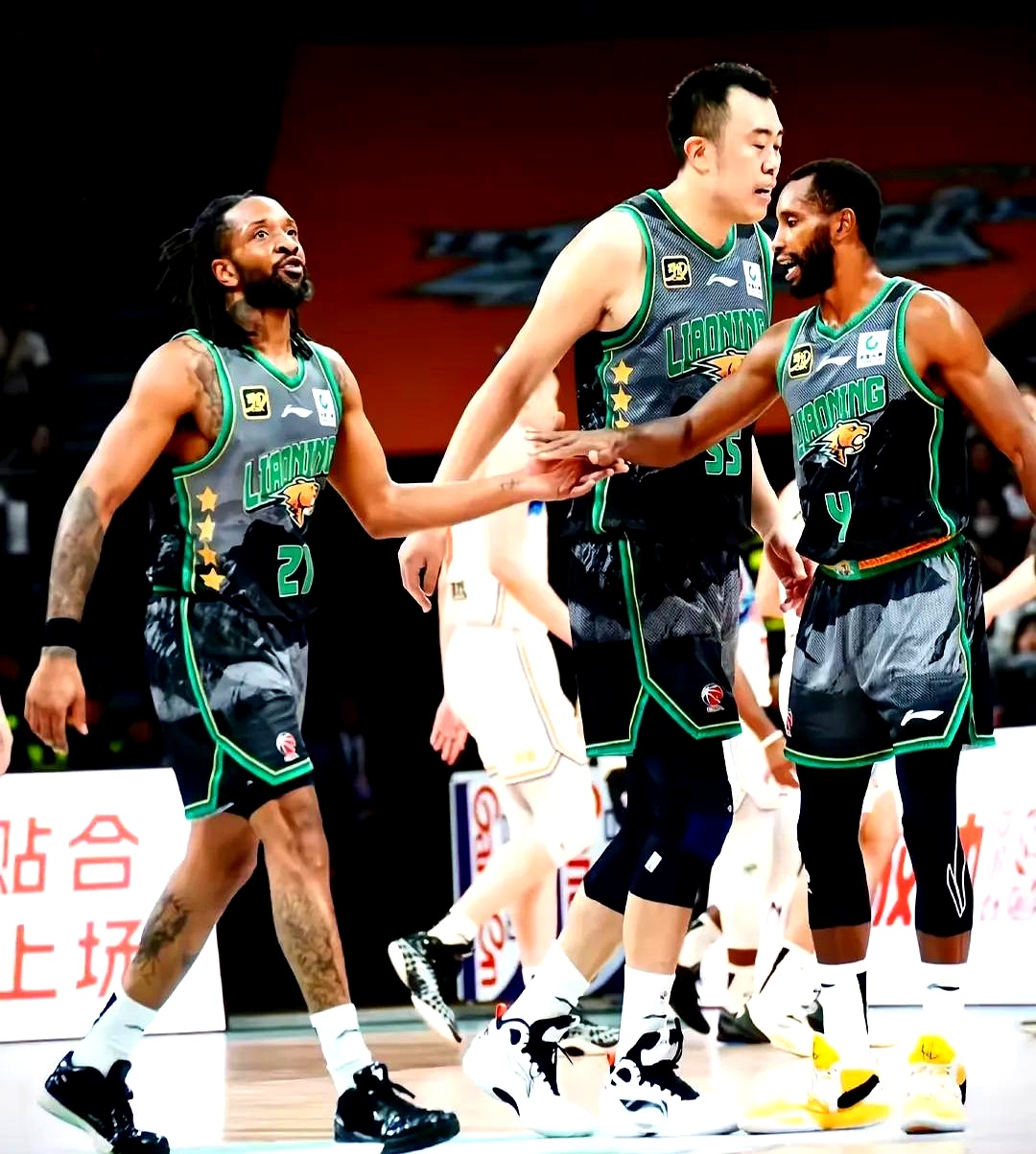 CBA季后赛辽宁男篮力克广东晋级决赛的简单介绍