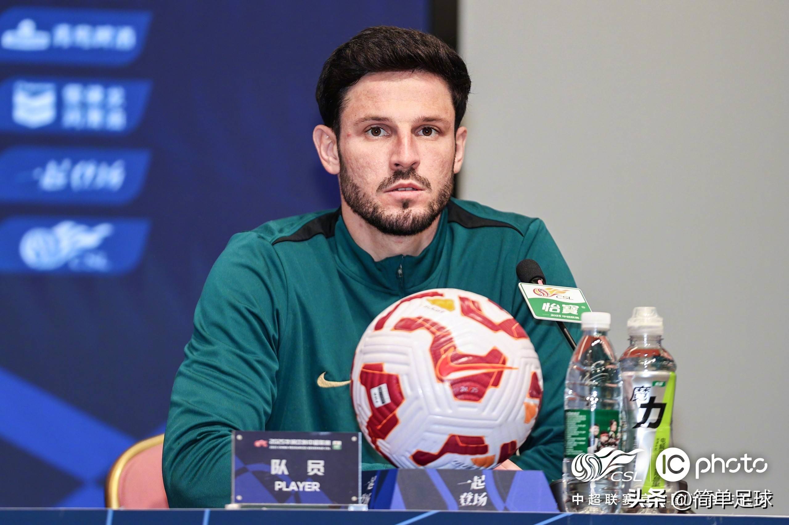 包含国内球员崭露头角，外援助阵势不可挡的词条