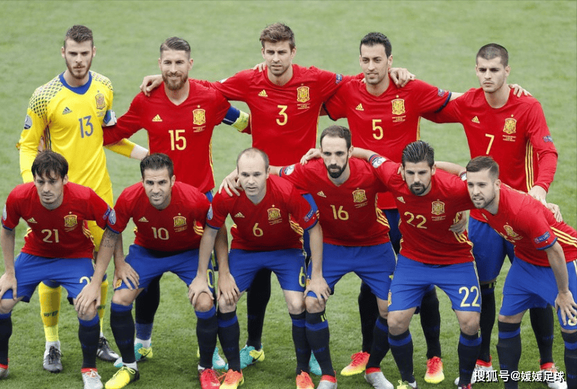 包含荷兰客场-小胜西班牙，实力碾压的词条