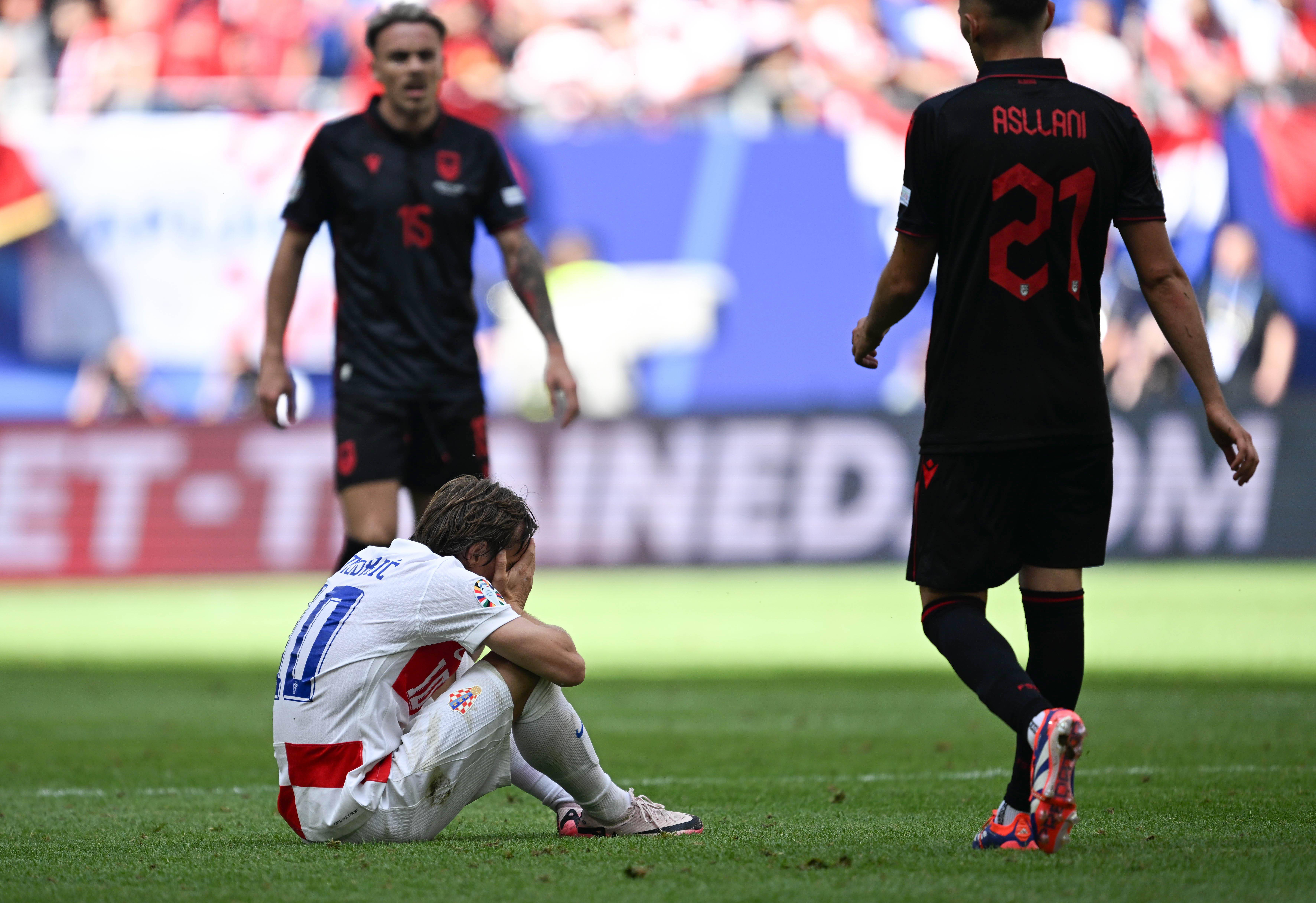 阿尔巴尼亚队士气高涨:欧锦赛对手被低估的简单介绍 阿尔巴尼亚队士气高涨:欧锦赛对手被低估的简单介绍