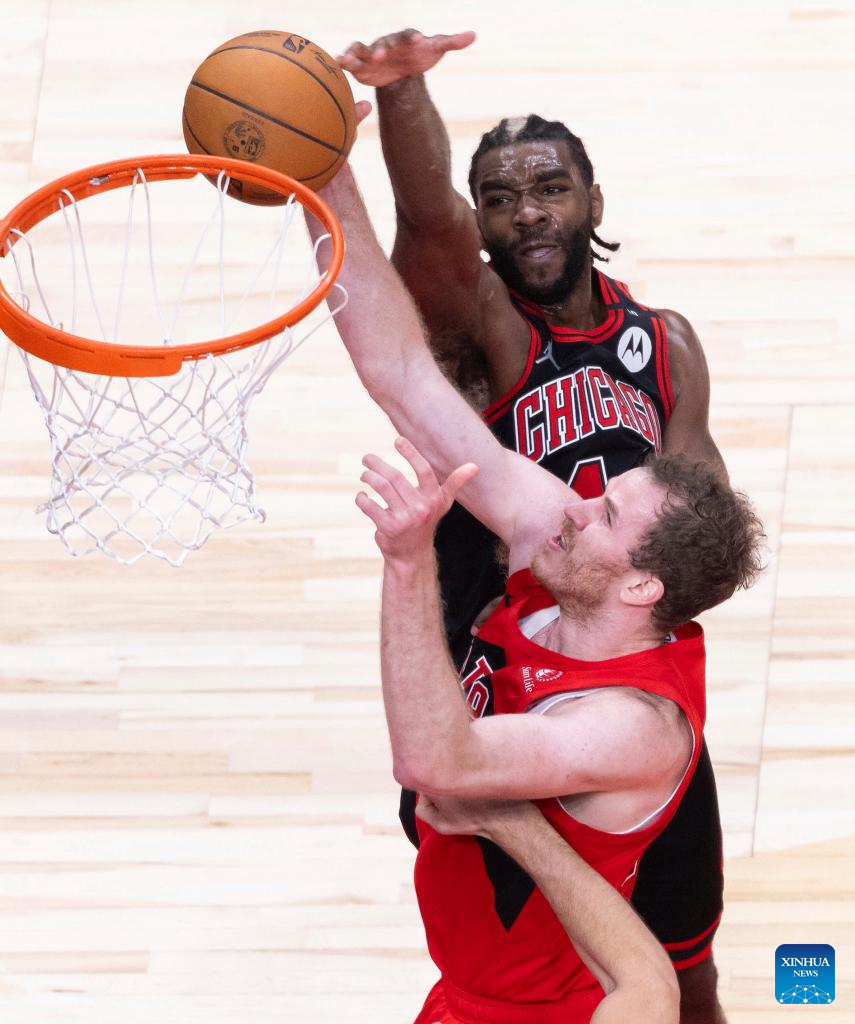 欧洲篮球明星作客北美联赛表演