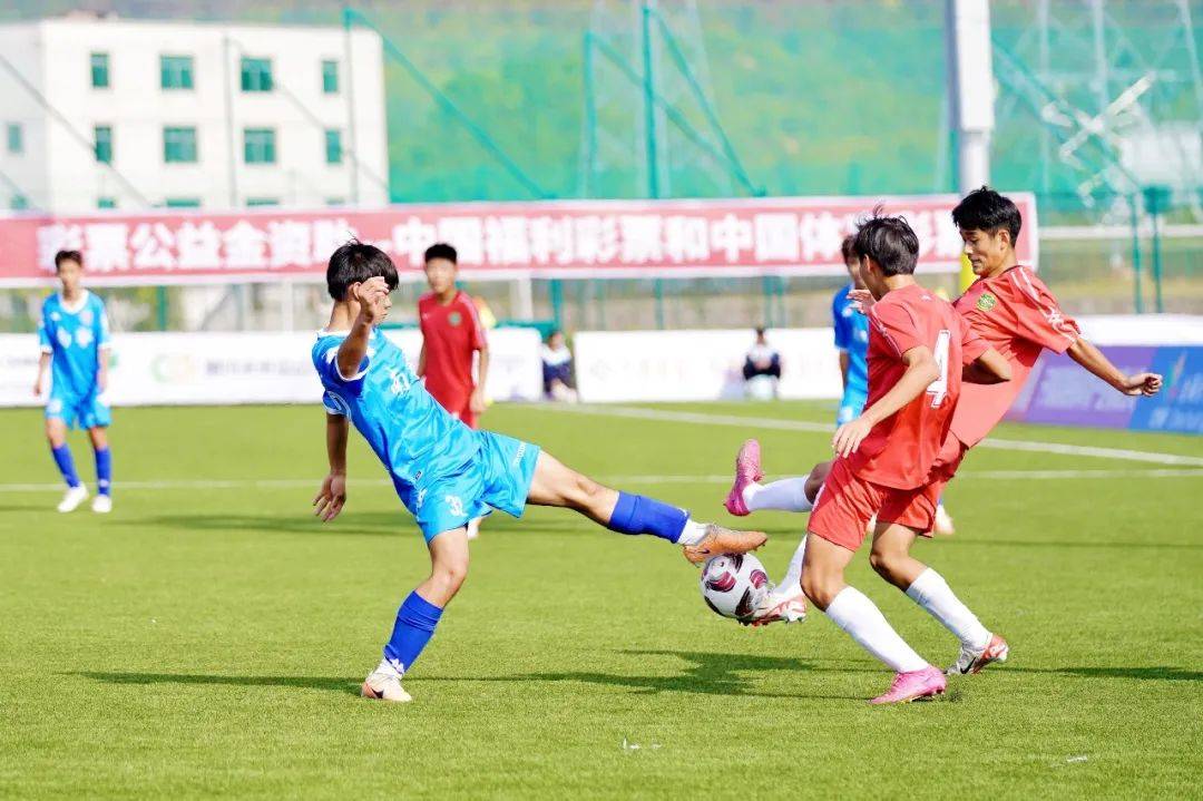 包含中国足球职业联赛火热开赛,广州足球冠军再度登场的词条 包含中国足球职业联赛火热开赛,广州足球冠军再度登场的词条