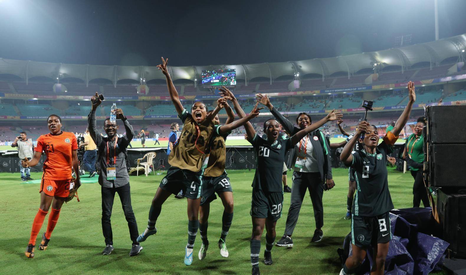 美国女足晋级下一轮,发挥出色 美国女足晋级下一轮,发挥出色