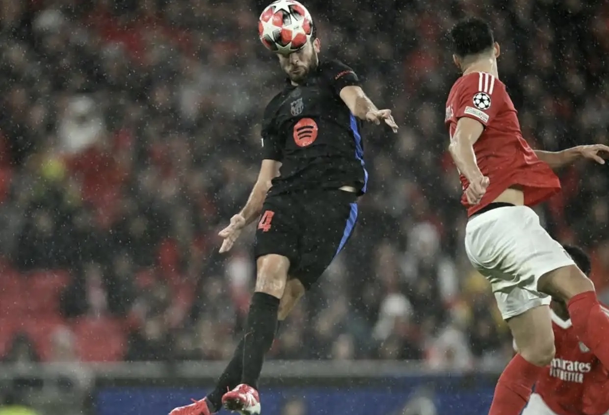 巴塞罗那中场传球精准，创造多次得分机会的简单介绍