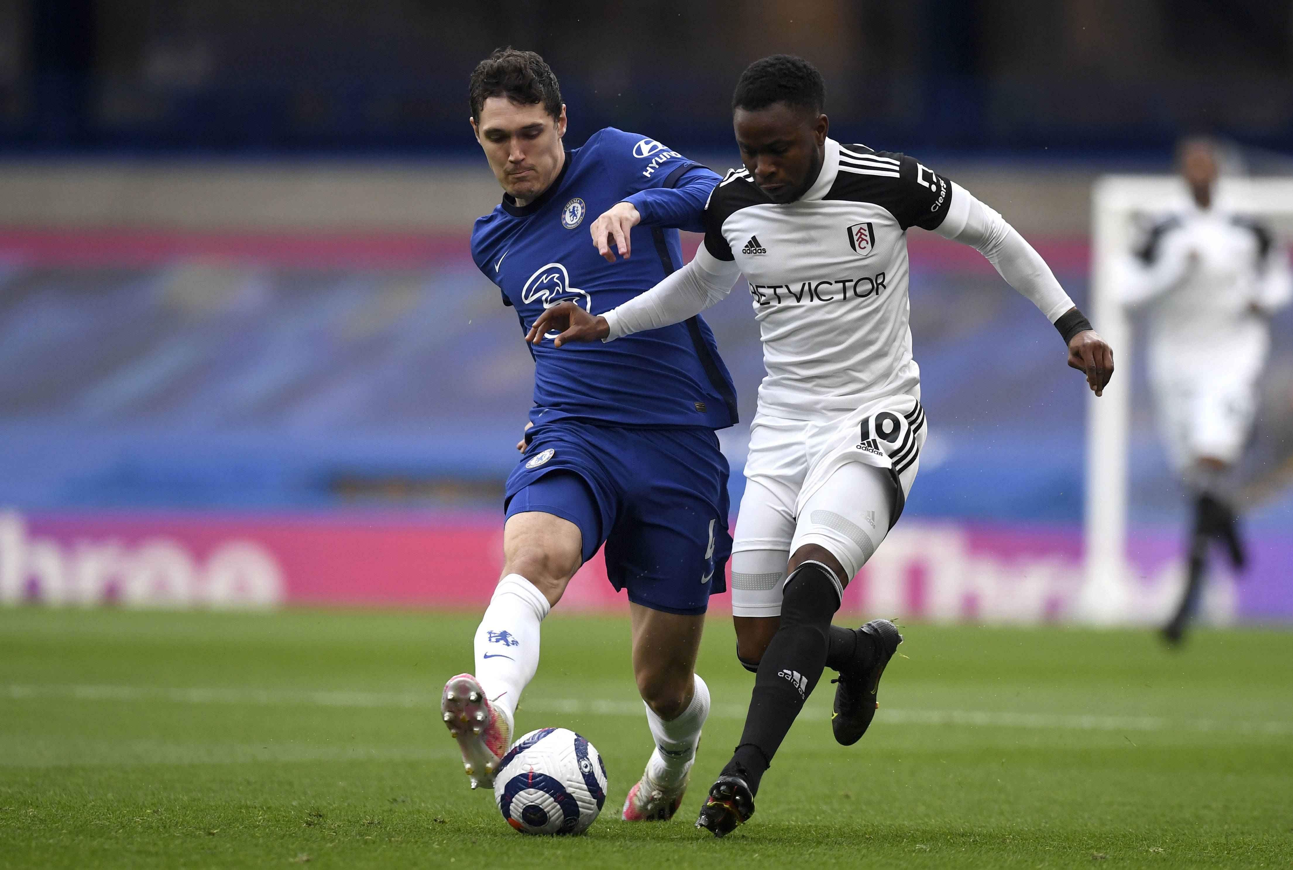 切尔西客场被逼平,欧洲豪门遭遇困境的简单介绍 切尔西客场被逼平,欧洲豪门遭遇困境的简单介绍