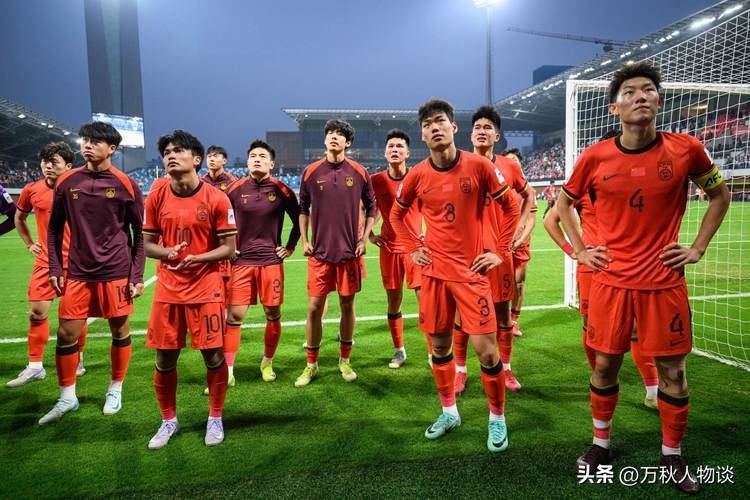 拜仁慕尼黑助理教练病倒，主教练紧急调整训练方案的简单介绍