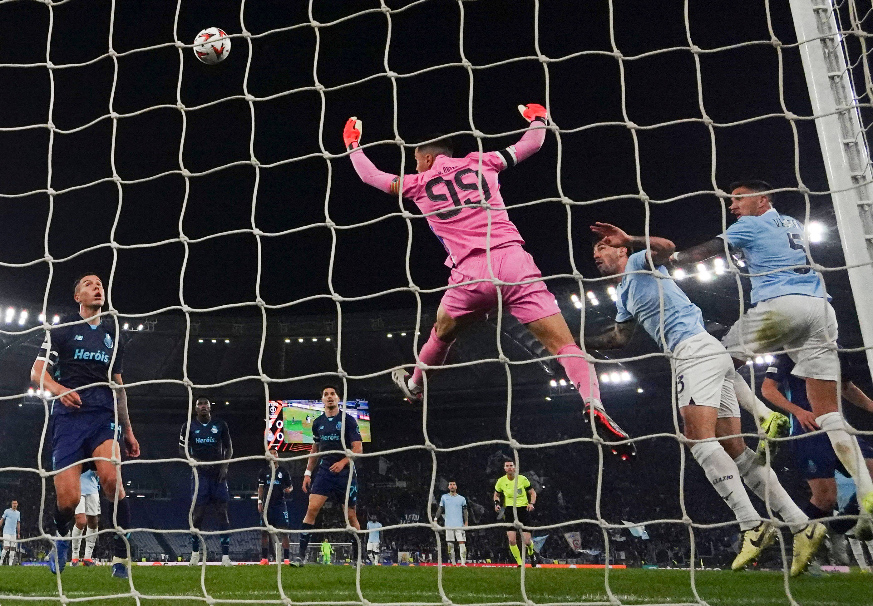 拉齐奥主场大胜,零封对手 拉齐奥主场大胜,零封对手