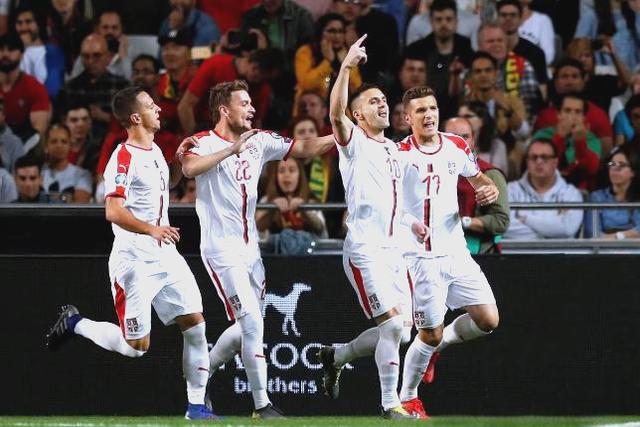 包含保加利亚国家队紧随塞尔维亚，挑战欧洲杯冠军的词条