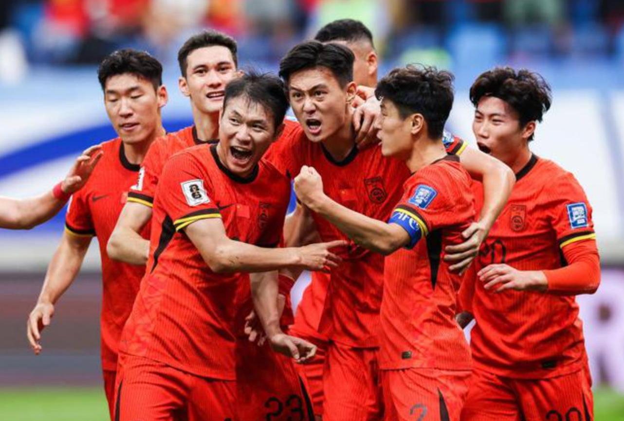 越南球队实力强劲，挑战巨头