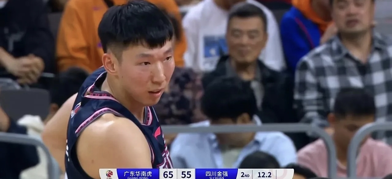 莱比锡全队发挥出色,多点开花领先对手的简单介绍 莱比锡全队发挥出色,多点开花领先对手的简单介绍