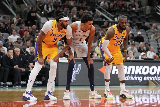 阿拉维斯客场告捷，豪取三分