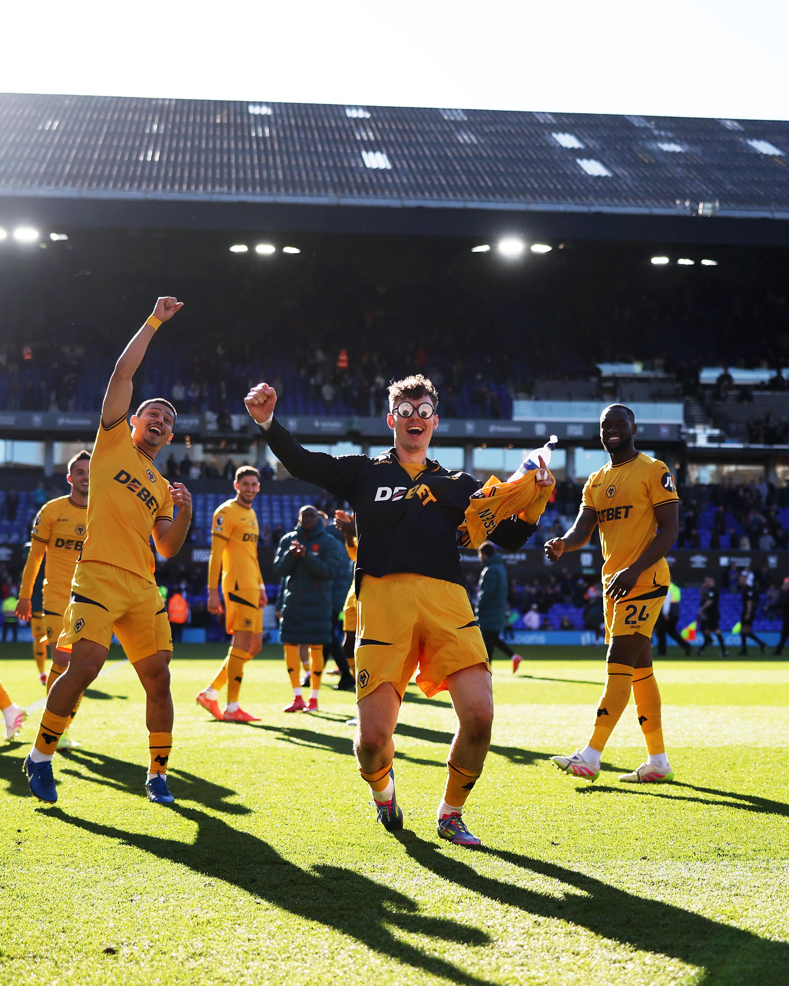 摩纳哥主场豪取连胜，英超保级困境严峻的简单介绍