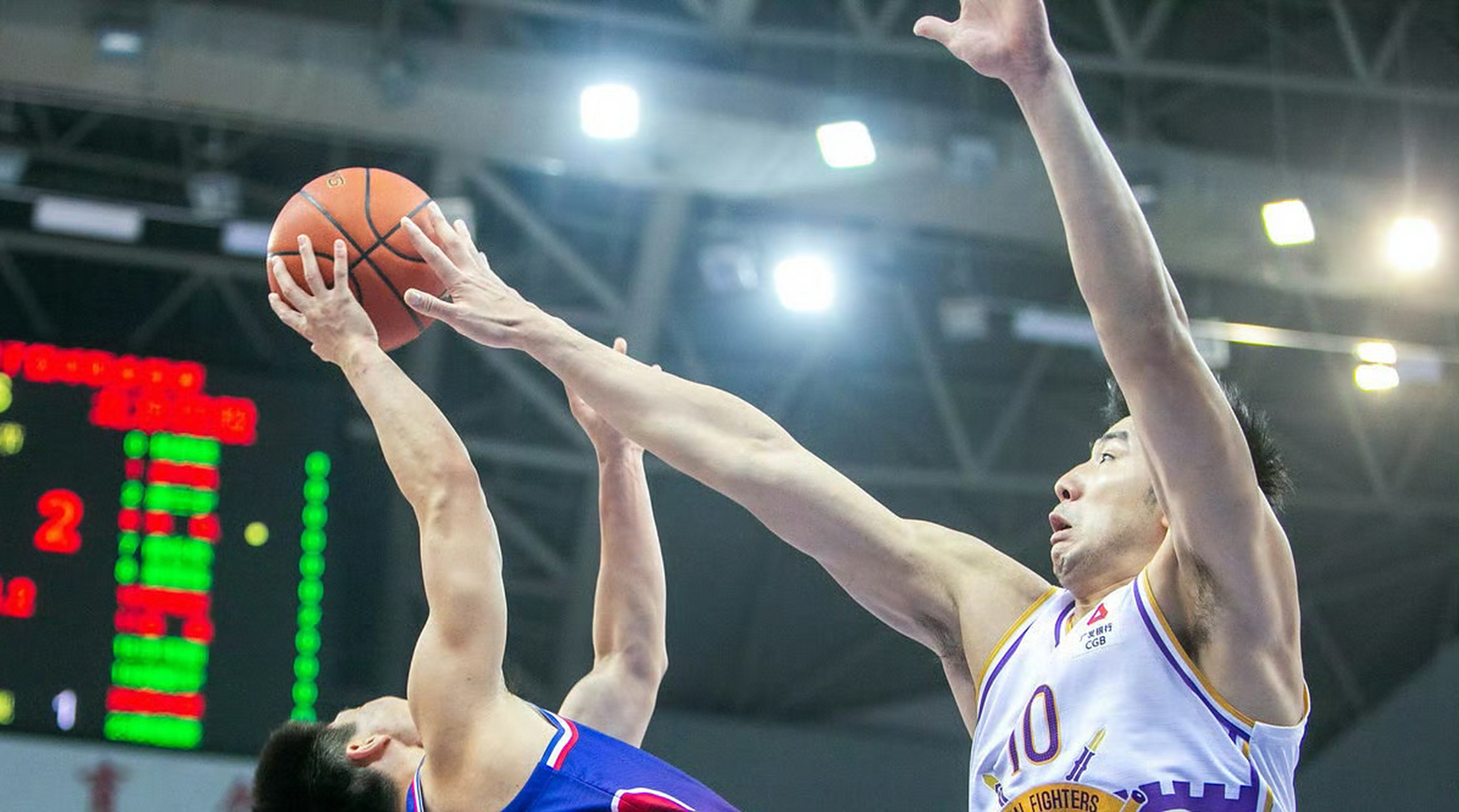 意外发生！球队意外逆转，赢得令人震惊的比赛