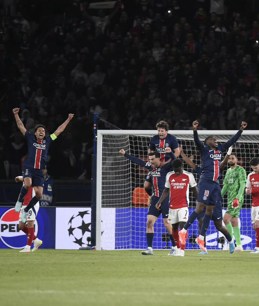 阿森纳进攻火力全开,客场大胜扩大优势 阿森纳进攻火力全开,客场大胜扩大优势