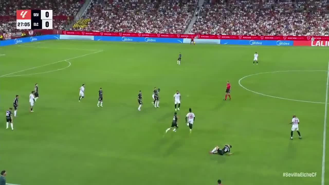 塞维利亚翻盘荷兰，阿尔巴关键制胜的简单介绍