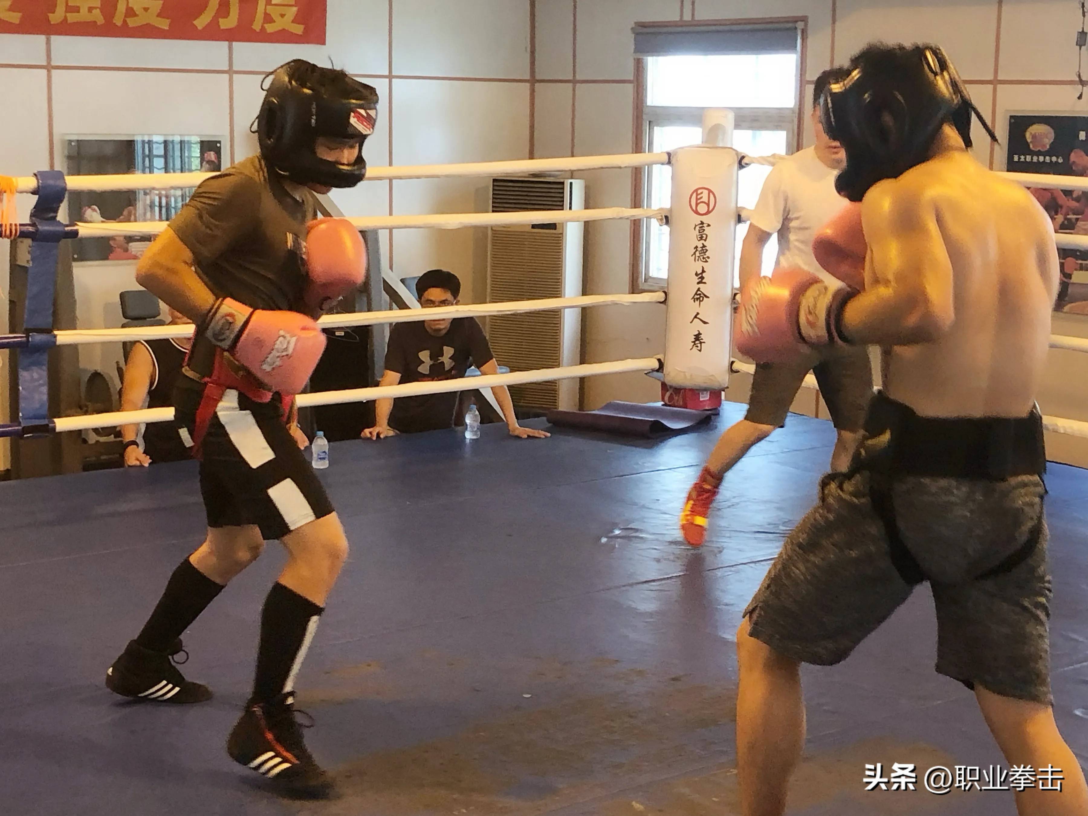 包含拳击战术调整奏效，成功扭转局势的词条