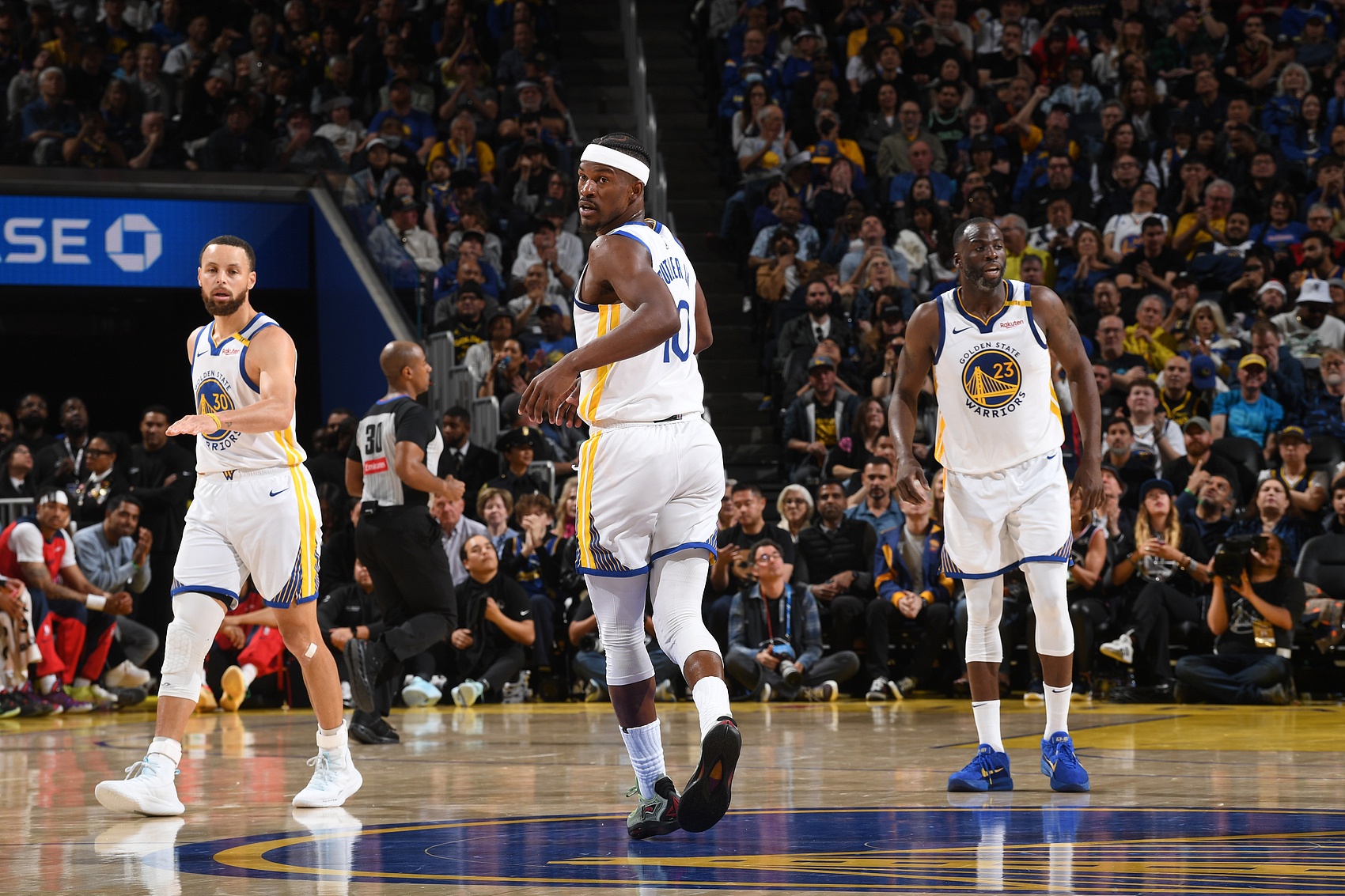 灰熊鏖战热火,詹姆斯关键制胜 灰熊鏖战热火,詹姆斯关键制胜